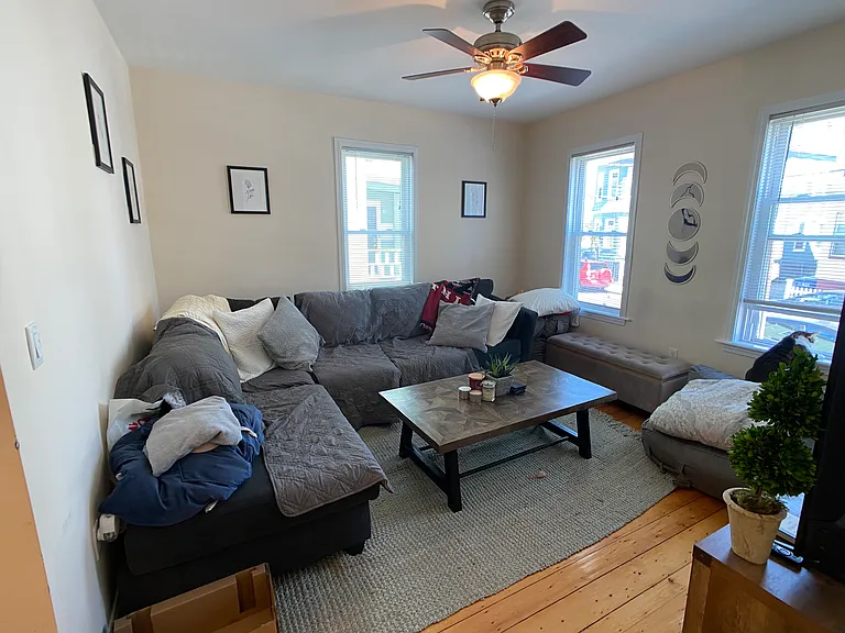 122 Walnut St #1 — Photo 3