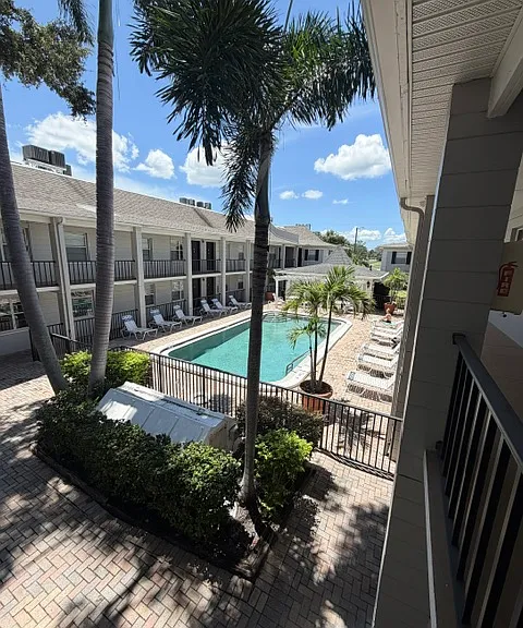 5221 S Bayshore Blvd #54 — Photo 1
