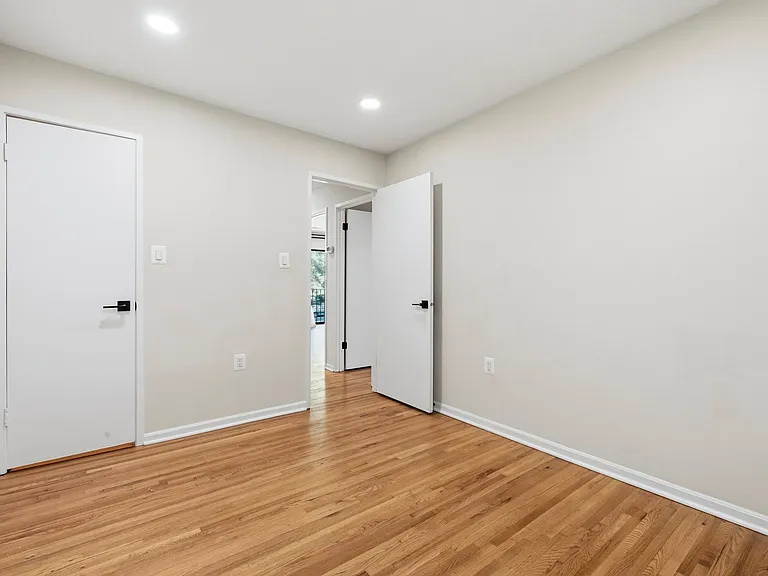 10841 Deborah Dr — Photo 18