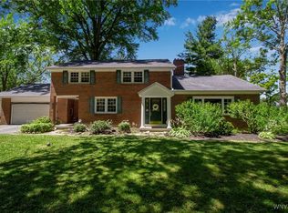 269 Woodland Dr, Orchard Park, NY 14127