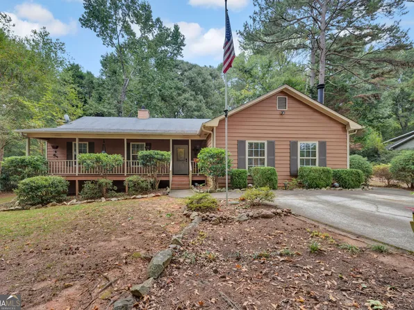 270 Wellington Dr, McDonough, GA 30252