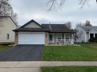 649 Dover Dr, Elgin, IL 60120