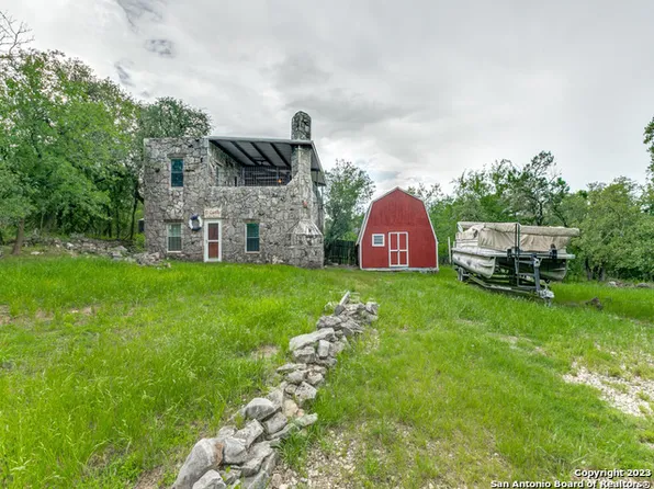 155 COUNTY ROAD 2620, Mico, TX 78056