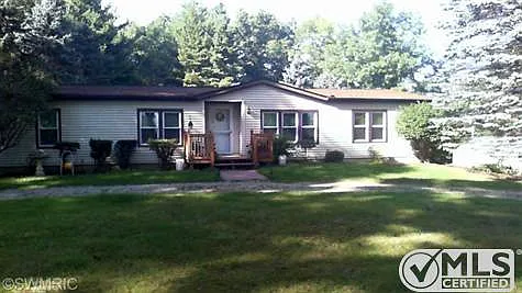 5641 E Paradise Rd photo 1