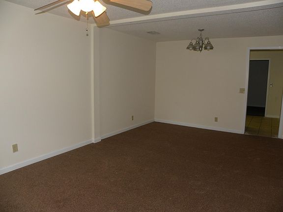 5th image of 1519 18th Ave E