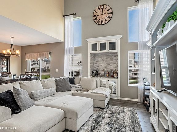 3rd image of 3108 Clearwater Dr #0