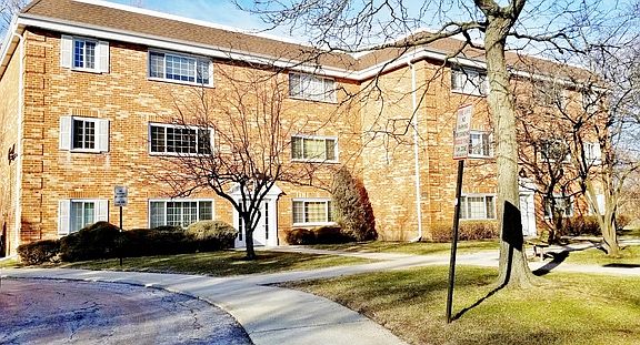 2nd image of 6886 W Touhy Ave #3F