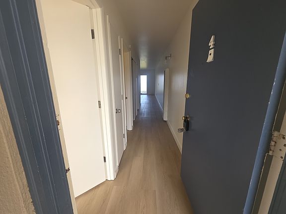 3rd image of 350 Esplanade Ave APT 4