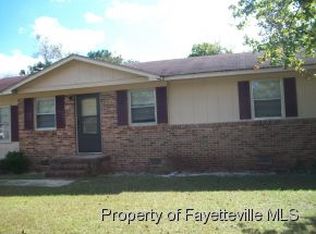 6410 Winthrop Dr, Fayetteville, NC 28311