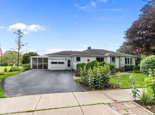 304 E Mary St, Black Creek, WI 54106