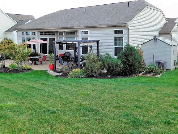 4th image of 1625 Adena Pointe Dr