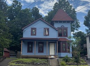 154 Henry St, Kingston, NY 12401