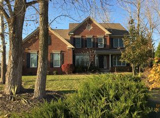 6060 Waterside Dr, Columbus, IN 47201