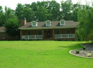 340 Rocky Creek Dr, Hampton, GA 30228