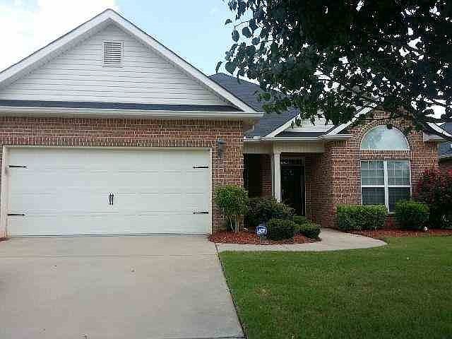 1st image of 106 Glen Arbor Ln