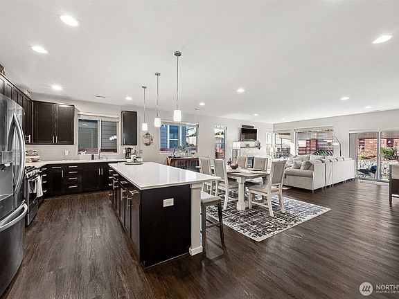 3rd image of 18431 139th Street E