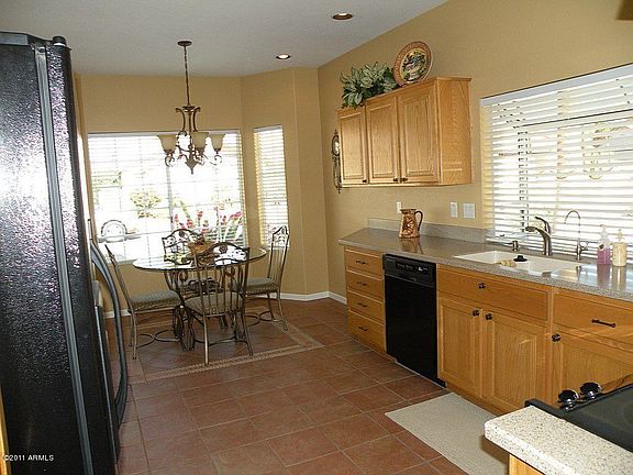 2nd image of 10917 E Silvertree Dr