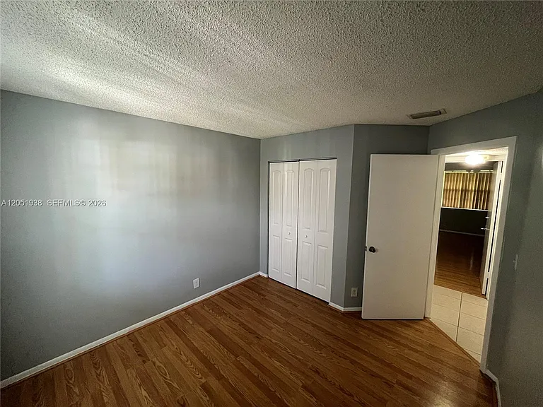 2740 Forest Hills Blvd #202 — Photo 15