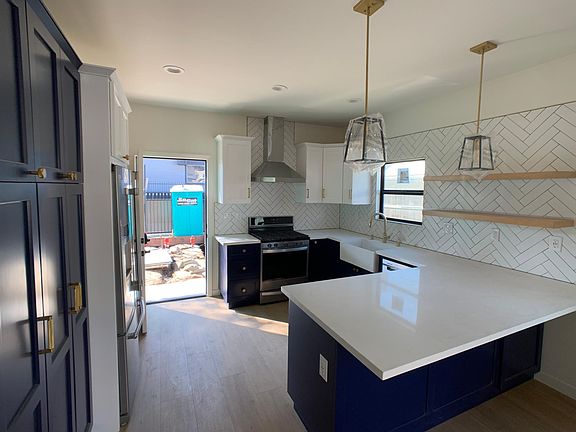 5th image of 216 N Avenue 52