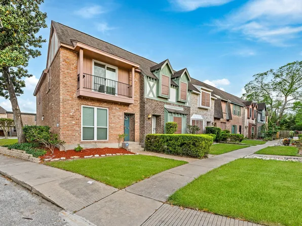 830 Threadneedle St APT 240, Houston, TX 77079