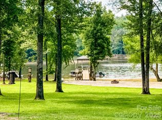 37 Nautical Dr, Camden, SC 29020