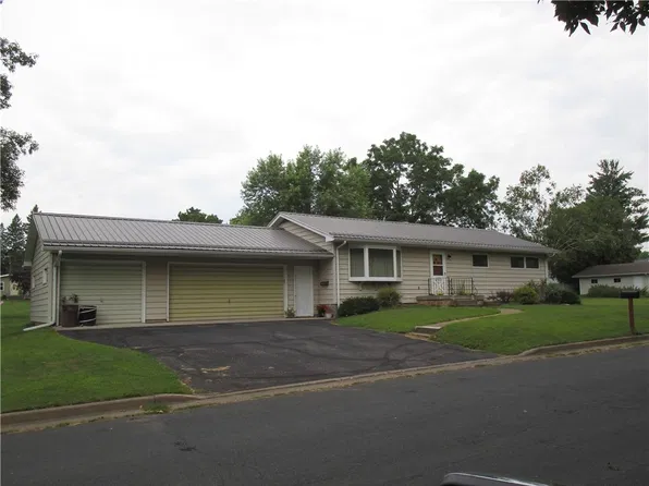 604 E 10th Street S, Ladysmith, WI 54848