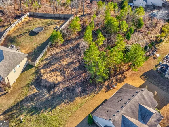 12 Redwood Dr, Adairsville, GA 30103