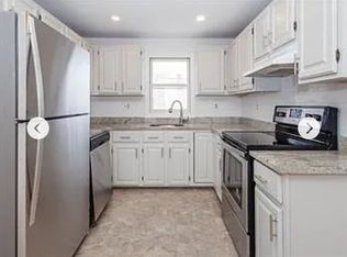 1 Orchard Ave #16, Waltham, MA 02452