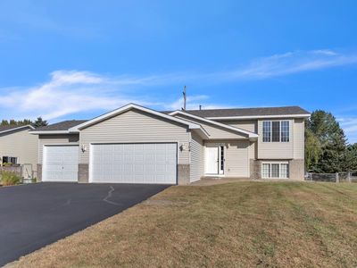 704 11th Ave SW, Isanti, MN, 55040