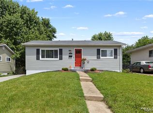 10504 Duke Dr, Saint Louis, MO 63136