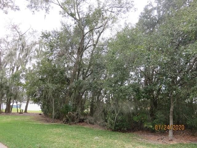 1st image of 4946 S Lake Dr