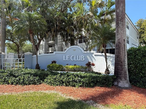 8590 SW 212th St APT 204