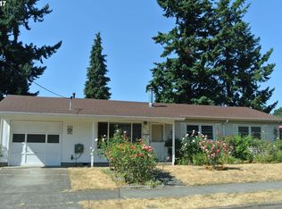 6319 NE Hassalo St, Portland, OR 97213