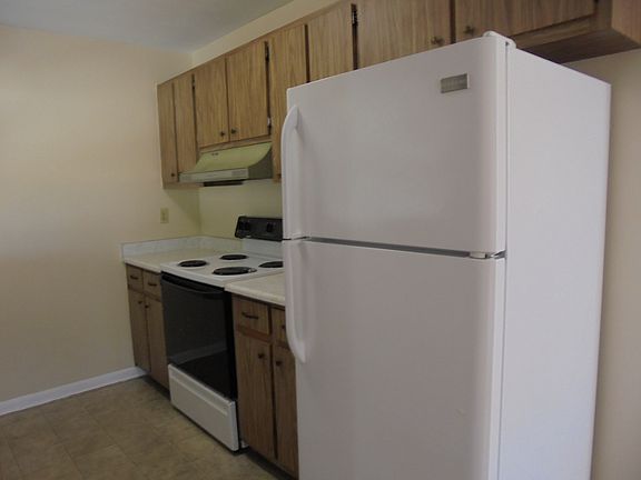 5th image of 1407 NE Pine Island Ln