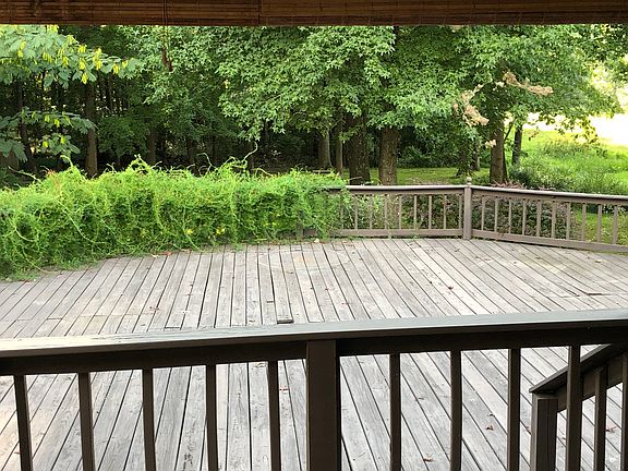 3rd image of 2059 Mullins Ln