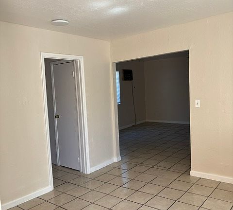 3rd image of 407 S Stockton St APT A