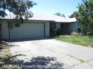 1587 Nordic Ct, Medford, OR 97504