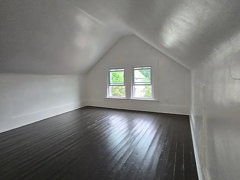 305 Cole Ave — Photo 11