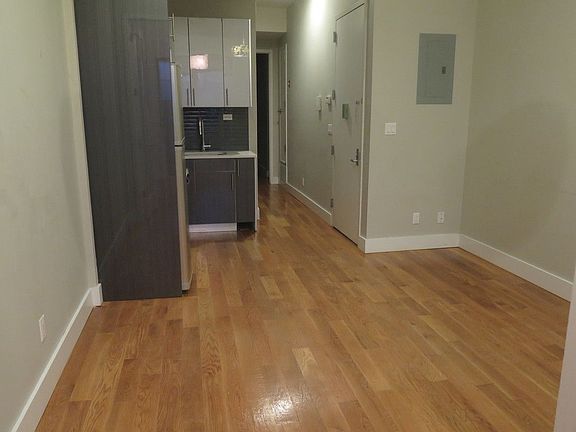 2nd image of 188 Noll St #2I