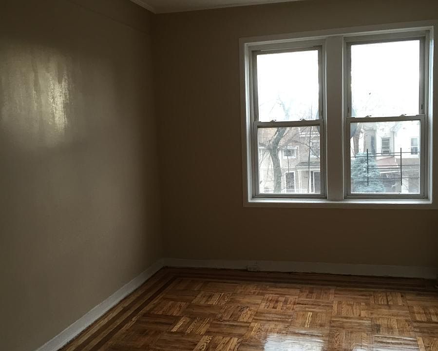 2nd image of 333 Park Ave