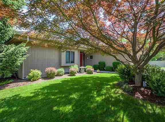 3rd image of 5211 S Woodfield Ln