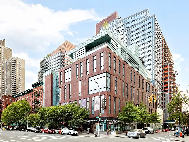 500 W 53rd St #6A — Photo 19