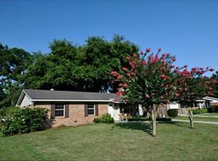 121 Overland Trl, Savannah, GA 31419