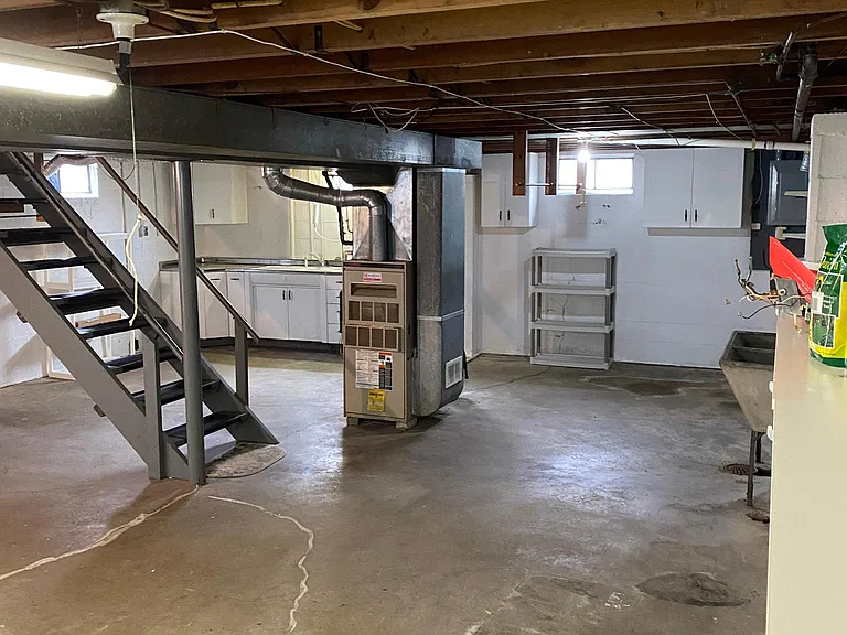 1871 Center Ct — Photo 12