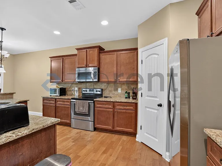 4209 Lindsey Way — Photo 14
