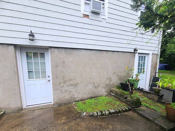 2nd image of 124-126 Nonantum Rd #124-A