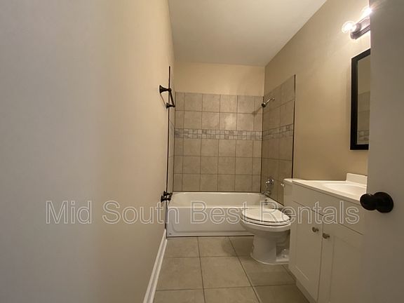 5th image of 4588 Windward Dr S