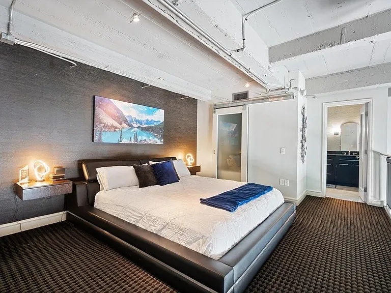 915 Franklin St #9G — Photo 14