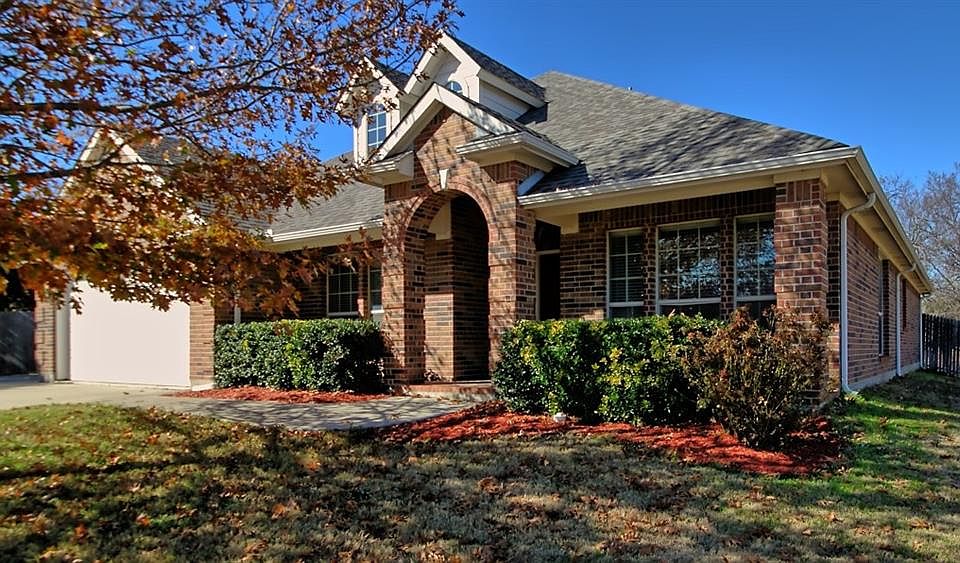 1st image of 22 Tallwood Ln