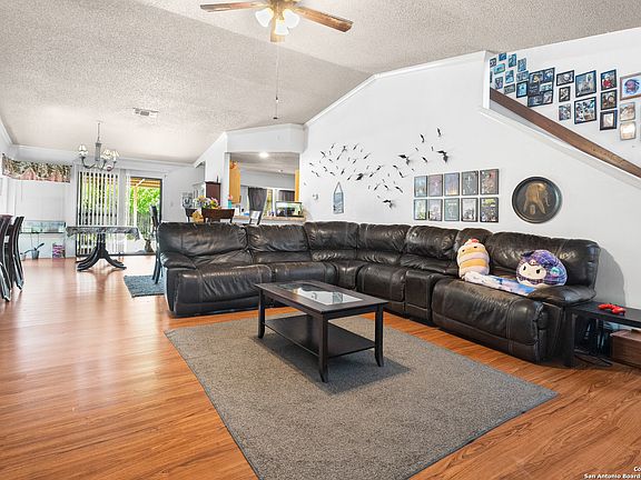 5th image of 10714 Horn Blvd